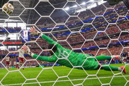 Španija povela u Dalasu: Francuzi u minusu, Ojarzabal siguran sa penala (VIDEO)