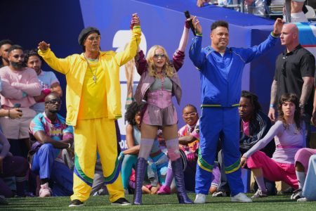 Spoj muzike i fudbala: Ronaldo i Ronaldinjo priredili šou sa Madonom (VIDEO)