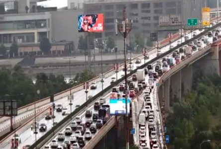Kolaps u centru Beograda zbog kiše: Vozila mile u ovim ulicama, formirale se i kolone (FOTO)