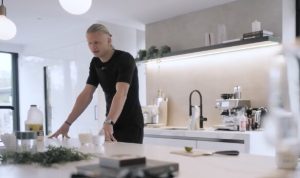 Norveška fudbalska zvezda, Erling Holand, kolekcionar Hermes torbi: Njegova kolekcija vredi 500 hiljada dolara (VIDEO)