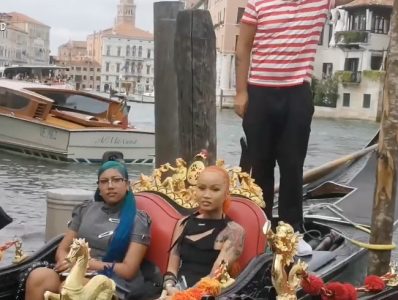Trinaestogodišnja Nort Vest, ćerka Kim Kardašijan, na šakama ima brojne površinske i dermalne pirsinge (VIDEO)