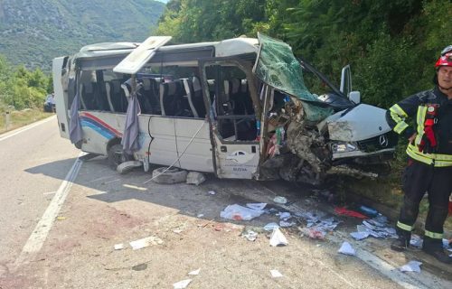 Sutra Dan žalosti u Nišu: Predložen pritvor vozaču kombija iz Kotora u kojem je poginula mlada Jovana