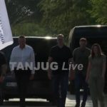 (UŽIVO) Vučić u Vladimirovcu: Veliki broj građana se okupio da dočeka predsednika (VIDEO)