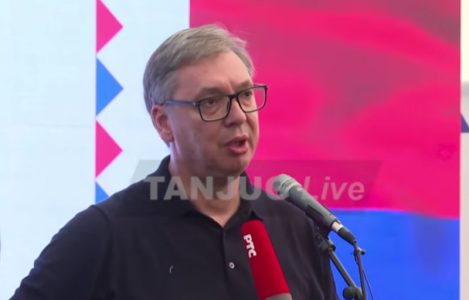 (UŽIVO) Vučić u Vladimirovcu ponovo pozvao na dijalog: “Pobednička kampanja biće drugačija” (VIDEO)