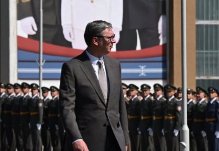 (UŽIVO) Počela svečanost povodom promocije najmlađih oficira vojske, prisustvuje i Vučić (VIDEO)
