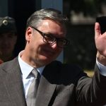 Vučić se obratio na promociji najmlađih oficira vojske: Predsednik uručio sablje najboljima (VIDEO)