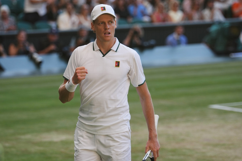 Siner opet pokorio Vimbldon: Italijan slavio protiv Zvereva u velikom finalu