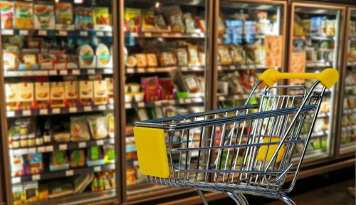 Domaća slanina duplo jeftinija nego u marketu? Evo kako građani štede, sve više zaobilaze prodavnice