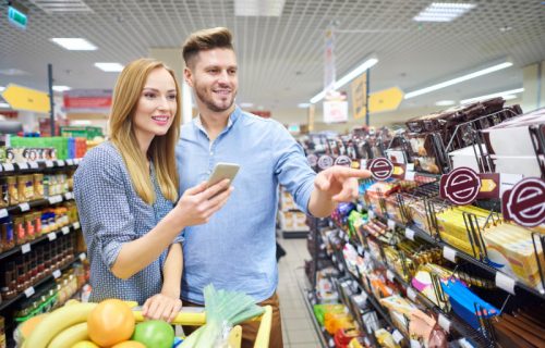 Novi trend u putovanjima osvaja "TikTok": Sve više turista prvo odlazi u supermarket