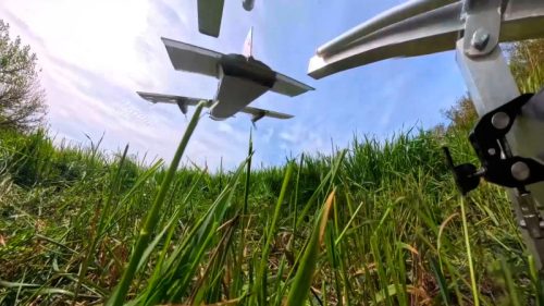 “Trostruki” anti-dron meci stižu na ratište: Izum koji bi mogao da promeni jednačinu bojnog polja