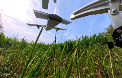 "Trostruki" anti-dron meci stižu na ratište: Izum koji bi mogao da promeni jednačinu bojnog polja