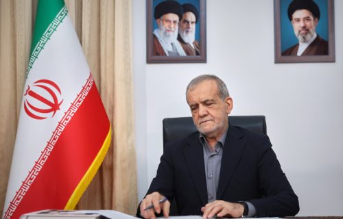 Pezeškijan obećao pred brojnim delegacijama u Teheranu: "Iran će ozbiljno goniti zločince"