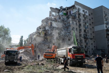 Kijev goreo tokom noći: Rusija pokrenula razoran napad, ima mrtvih i desetine ranjenih (VIDEO)