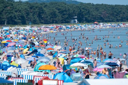Novi toplotni talas orži Evropu: U Španiji temperatura prešla 40, alarmi popaljeni u više država