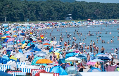 Novi toplotni talas orži Evropu: U Španiji temperatura prešla 40, alarmi popaljeni u više država