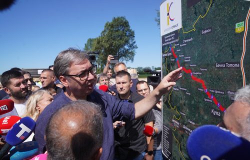 (UŽIVO) "Od životnog značaja za ljude na severu": Vučić u obilasku deonice Bački Breg – Srpska Crnja