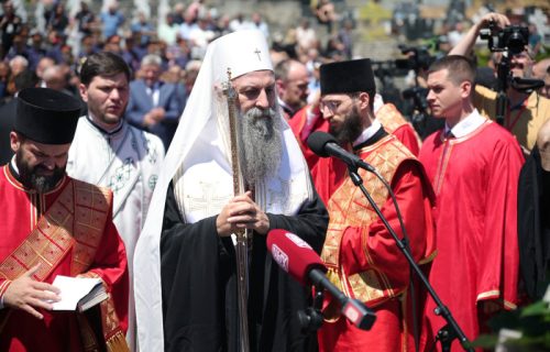 Patrijarh Porfirije i američki pastor Berns stigli u Pećku Patrijaršiju: ''Ljubavlju Božjom stigosmo na Kosovo i Metohiju"