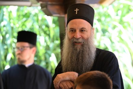 Patrijarh Porfirije: “Možemo mnogo da naučimo od braće Jevreja sa kojima delimo stradalnu istoriju”