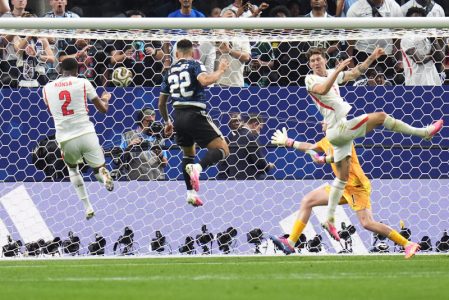 Čudesna Argentina preokrenula rezultat protiv Engleske za veliko finale protiv Španije