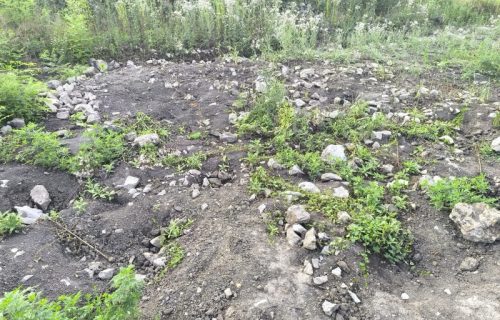 Vandali kod Lajkovca tražili blago, pa oskrnavili arheološko nalazište - Arsić: "Šteta je velika" (FOTO)