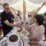 Vučić u Vladimirovcu ponovo pozvao na dijalog: "Pobednička kampanja biće drugačija" (VIDEO)