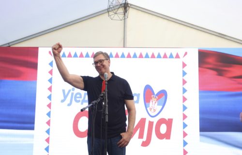 Vučić u Vladimirovcu ponovo pozvao na dijalog: "Pobednička kampanja biće drugačija" (VIDEO)