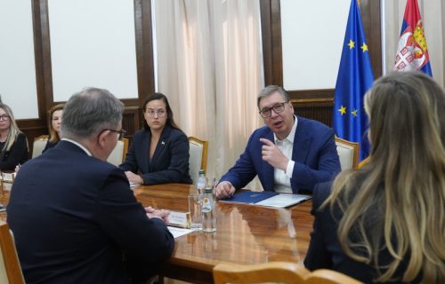 Važan sastanak: Vučić sa delegacijom EBRD o jačanju partnerstva