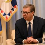 Snimao pretnje sa nožem u rukama: Uhapšen muškarac zbog pretnji smrću predsedniku Srbije