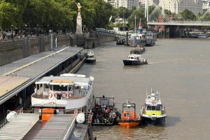 Policijski čamac udario u Vestminsterski most, povređeno pet policajaca