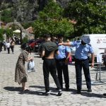 Policija tzv. Kosova pretresala vernike koji su došli da obeleže slavu: Drama ispred manastira Svetih arhangela