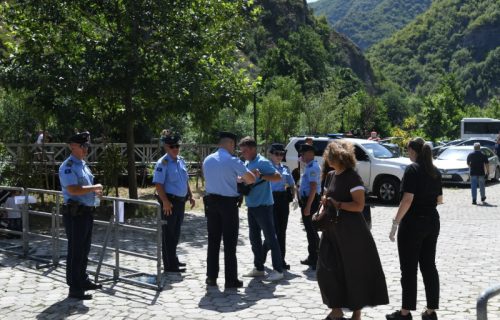 Simić o rušenju srpske imovine na Gazivodama: "Institucionalno nasilje i selektivna primena zakona"