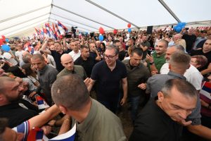 Vučić: “Imam malo optimizma po pitanju rešavanja Naftne industrije Srbije”