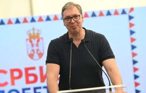 Vučić čestitao Dan sanitetske službe: "Bili ste tamo gde je najteže, uz vojnika i narod"