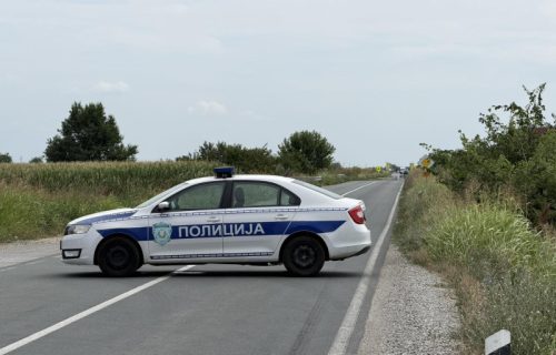 Izvršen uviđaj na pružnom prelazu u Odžacima, gde su stradali majka (27) i sin (3)