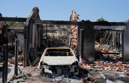 Požari u Francuskoj zahvataju i političku scenu: Oni bi mogli da iskoriste razaranje i Makronovu slabost