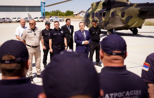 Dačić dočekao srpske vatrogasce iz Francuske: Vi ste ponos Srbije i najbolji dokaz snage našeg sistema