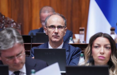 Skupština Srbije izglasala poverenje vladi