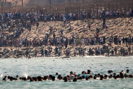 Haos u Seutu: Više od 40.000 migranata ilegalno ušlo u špansku enklavu
