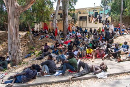 Oko 50.000 migranata preplivalo granicu između Maroka i Španije – desetine se utopile
