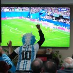 Ekstaza u programu uživo: Komentator ostao bez glasa od urlanja - Gol Martineza ga bacio u trans (VIDEO)