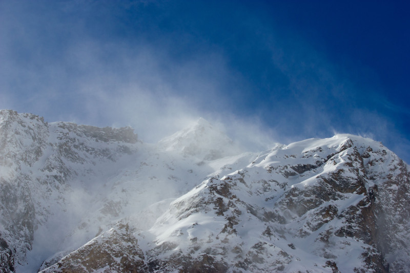 Okončana tragična akcija na Elbrusu: Evakuisana tela preostala tri planinara iz BiH