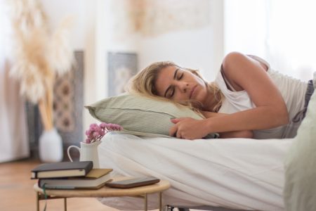 Da li naši snovi zaista putuju kroz više dimenzije? Kontroverzna teorija fizičara ponovo otvorila dilemu