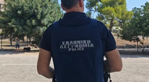 Horor na Akropolju: Pomahnitali napadač ubadao turiste, ima teže povređenih