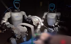 Prvi put u istoriji: Humanoidni roboti izveli operaciju, prošla uz manje komplikacije (VIDEO)