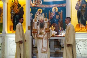Porfirije služio liturgiju u hramu Svetog Dimitrija: “Gospod isceljuje unutarnju duhovnu bolest, ali i telesnu bolest”
