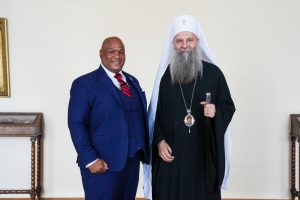 Patrijarh Porfirije i američki pastor Berns obilaze svetinje na KiM: “Ova zemlja nosi duboku istoriju”