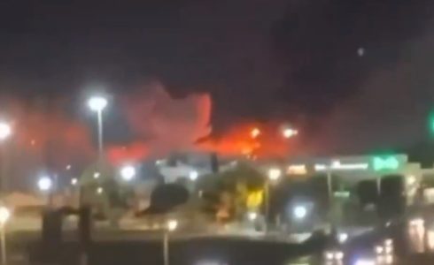 Nakon jakih eksplozija na jugu zemlje Iran uzvratio udarac: Na meti 85 američkih ciljeva u regionu