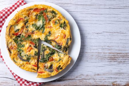 Tortilja sa spanaćem, jajima i sirom: Počnite dan na najbolji način (RECEPT+VIDEO)