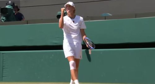 Krv nije voda: Sin legende svetskog tenisa prvu pobedu na ATP turu slavio kao nekada tata (FOTO)