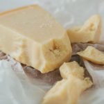 Parmezan, umesto proteinske pločice? Zašto jedan od najpoznatijih sireva na svetu privlači pažnju ljubitelja zdrave ishrane